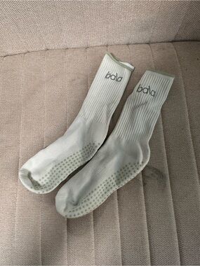 Bala green grip socks never used